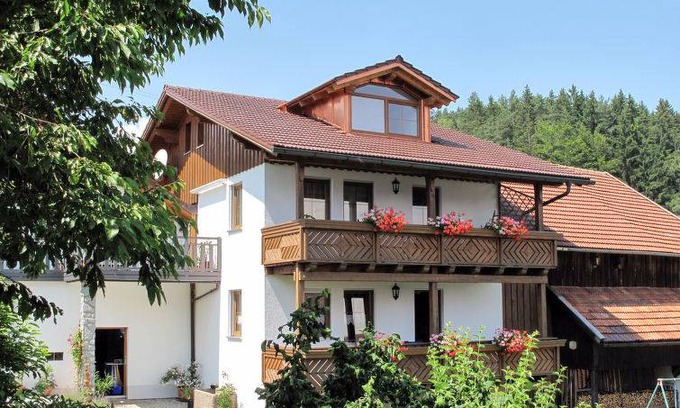 Fahrnbach Apartment | 60 m² Apartment ∙ 2 bedrooms ∙ 4 guests