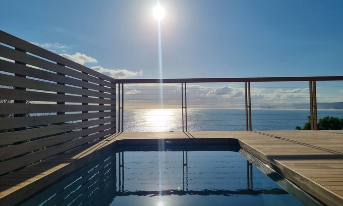 Mountainside House | '75Protea' - 4 Bedroom Vacation home with Private Pool and Fantastic Views