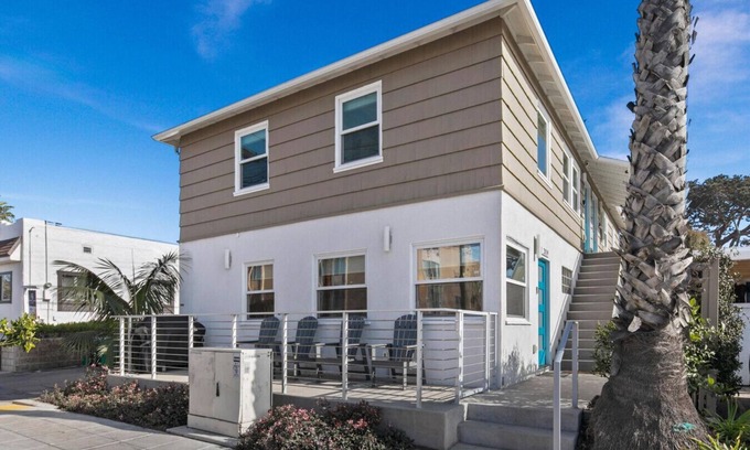 Ocean Beach Apartment | 7BD Family, Event Friendly 5min 2 Beach, Boardwalk