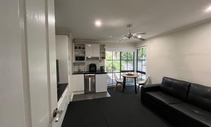 Belgrave South Apartment | 8 Heather