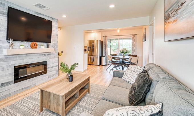 Lincoln Acres House | 8 Mi to Downtown San Diego: Chic Home w/Patio