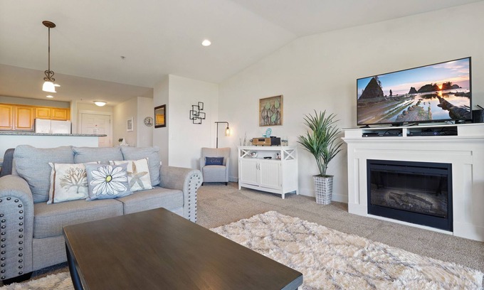 Westport Condo | 934 Keep Calm, Beach On