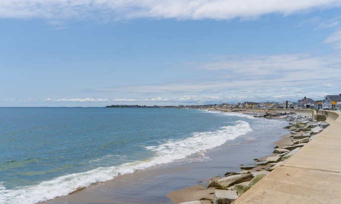 Hampton Hotel | 935 Ocean A Beachside Inn