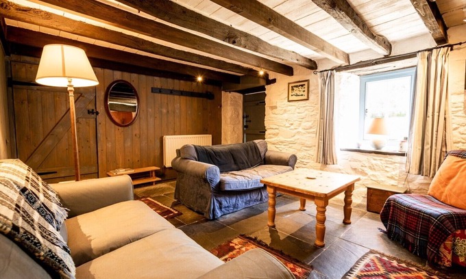 Moylegrove Cottage | A beautiful traditional cottage, nestled in the countryside..