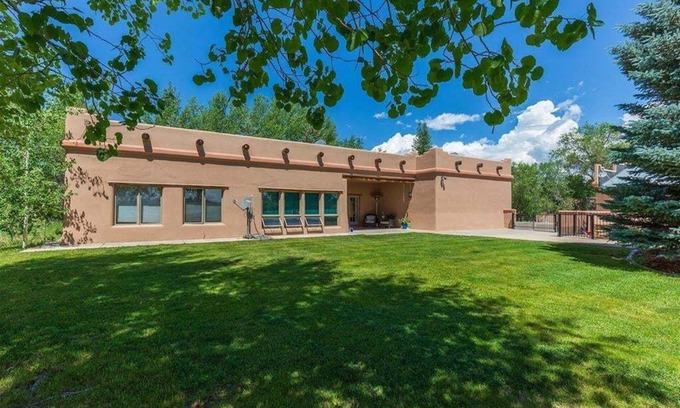 Durango - Purgatory House | A/C, Pet Friendly, Incredible Yard, Single Level, 10 Mins to Downtown!