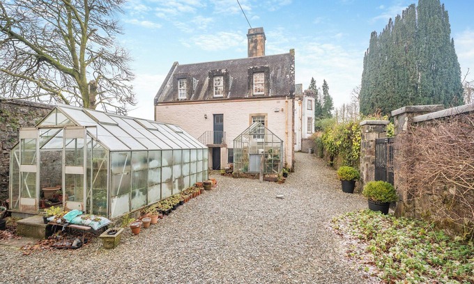 Strachur Cottage | A charming semi detached property in the small village of Strachur.