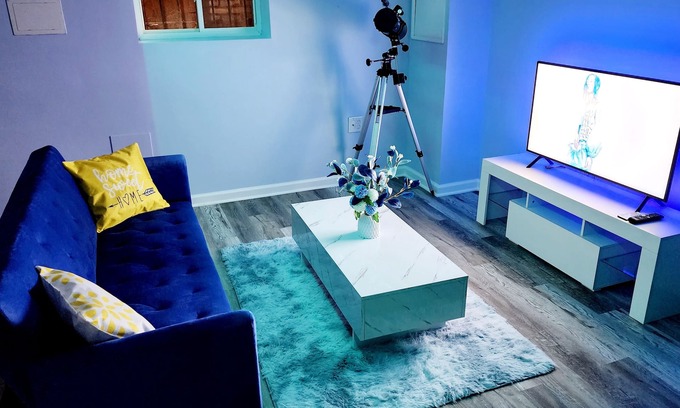 Petworth Apartment | A Cozy and Modern Apartment in Northwest DC - Free Private Parking