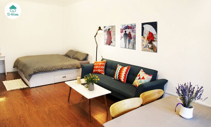 French Quarter Apartment | A cozy studio inside the heart of Hanoi