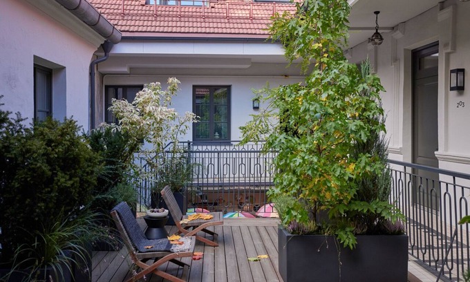 Old Town Apartment | A design apartment in boutique building ROOMA