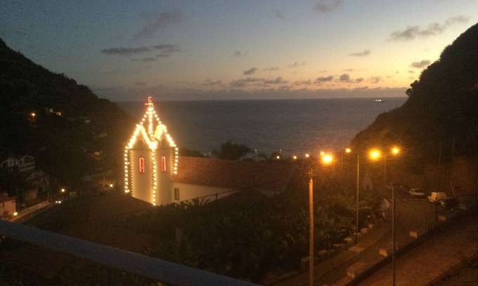 Canhas House | A dream: Tabua Lodge junction of VR1 East-West and VE4 North-South