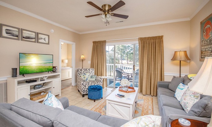 Central Myrtle Beach Condo | A golf course view escape in the heart of Myrtle Beach!