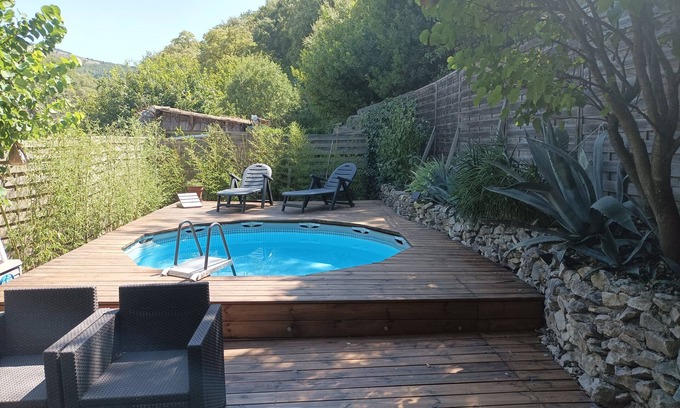 Chateauneuf-du-Rhone Bed & Breakfast | A haven of calm in the heart of an old town