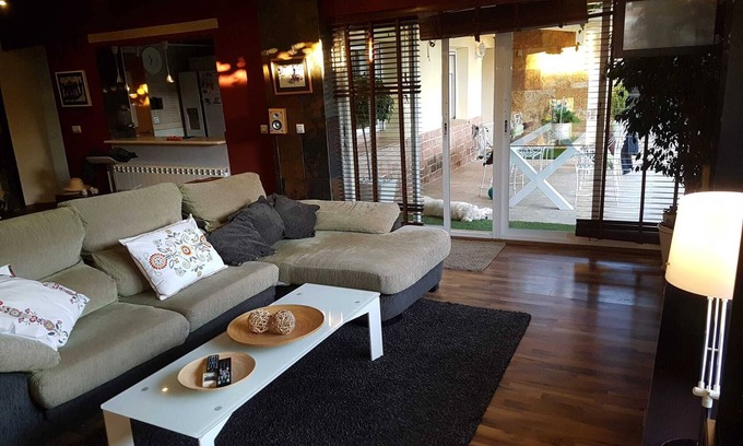 Las Casas Villa | A haven of peace and rest with comfort and discretion.