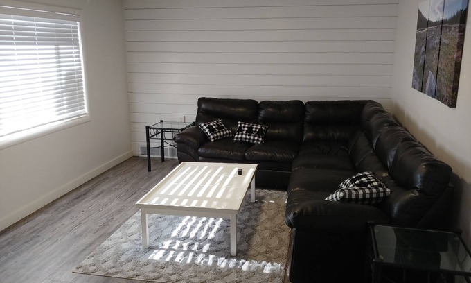 Fremont House | A Hidden Gem! Sleeps 8+ Near Fish Lake and Capitol Reef National Park