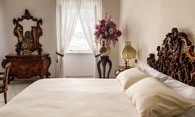 Fezzano House | A~Mare: vacation home with breathtaking sea view