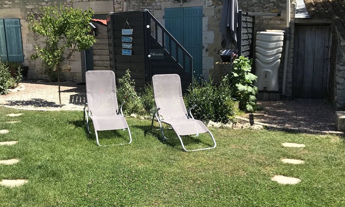 Saint-Crepin House | A peaceful, restful little corner