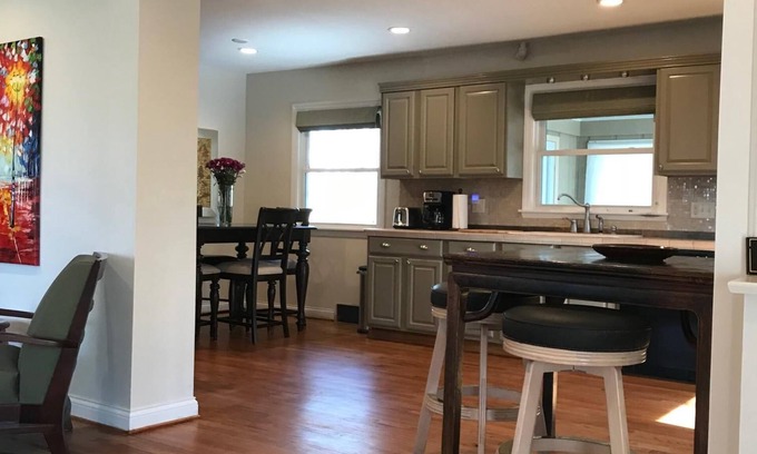 Oxford House | A peaceful retreat less than a mile to campus and uptown oxford!