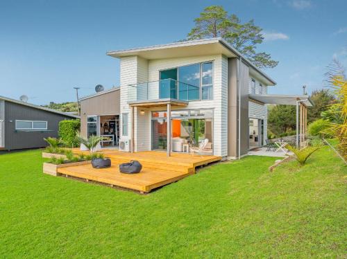 Whangapoua House | A Slice of Summer - Whangapoua Holiday Home