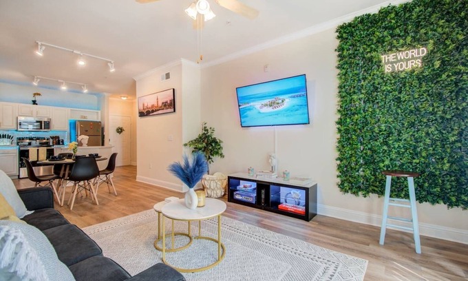 Willow Meadows/Willowbend Area Apartment | A Taste of Greece - 1BR/NRG/MD Anderson/Galleria