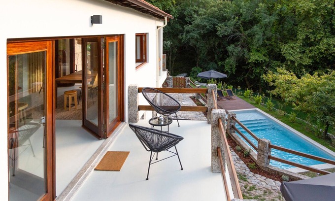 Vieira do Minho House | A unique hideaway, embraced by the breathtaking hillside of Caniçada, Gerês