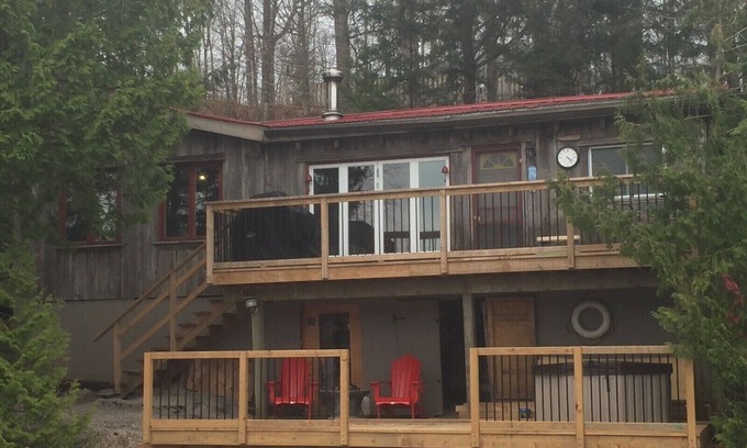 Catchacoma Cottage | A Waterfront Cottage on Catchacoma Lake