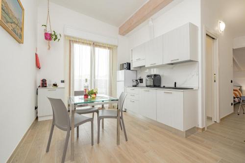 Cesate Apartment | A10 Arcobaleno ACCOGLIENTE MONOLOCALE Rho-Fiera -Laghi & MXP