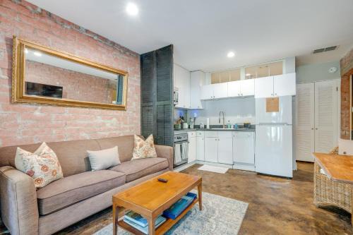 Zilker Apartment | about 4 Mi to Downtown Historic Austin Apartment