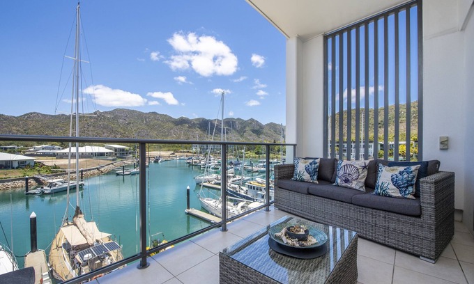 Nelly Bay House | Absolute Waterfront Magnetic Island