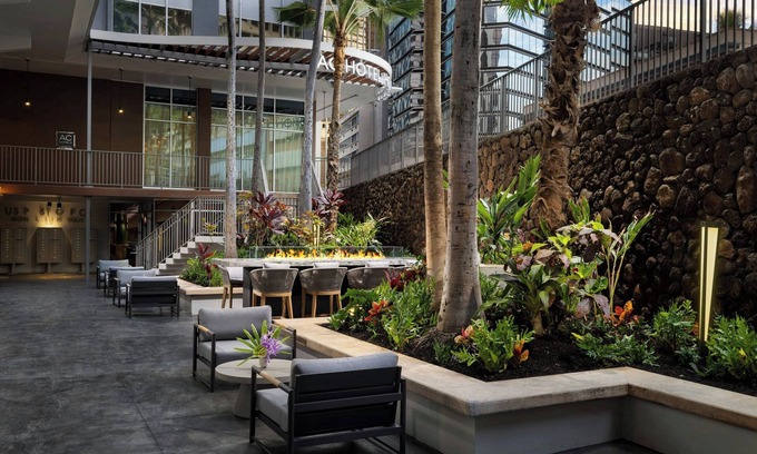 Downtown Honolulu Hotel | AC by Marriott Hotel Honolulu