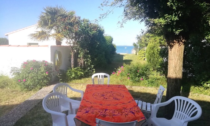 La Flotte House | Accès Océan sur Grand Terrain Clos