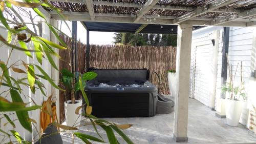 Bagard House | Acienne bergerie cévenole avec spa