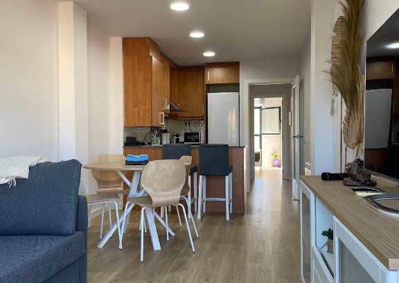 Terrassa Apartment | Acogedor apartamento Vallparadís con parking