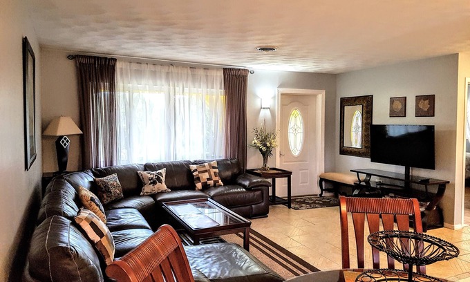 Warm Mineral Springs House | ACROSS FROM WARM MINERAL SPRING