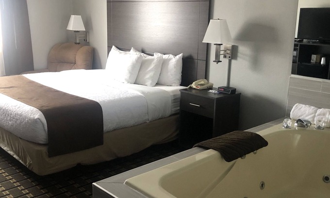 Adams Hotel | Adams Inn