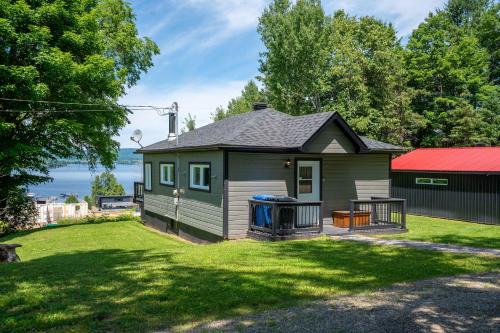 Saint-Gabriel Ski Chalet | Adventure near Lake Maskinonge - Boise du Lac