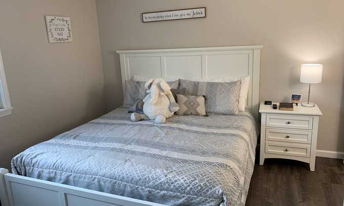 Holly Apartment | Adventure Acres- Suite C7