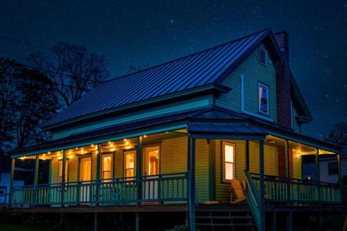 East Burke House | Adventurer's Home by Kingdom Trails and Burke Mtn