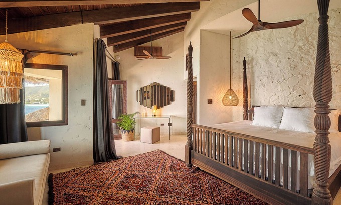 East End Apartment | Aerial Unity House