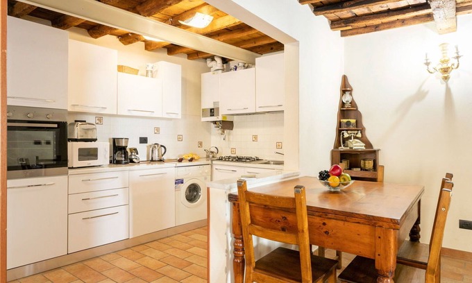 Santo Spirito Apartment | Agatha, Unique 3 Br Apartment By Halldis