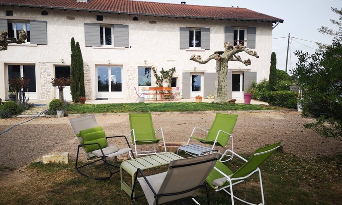 Belleville-en-Beaujolais House | Agathe, cottage with sheets labeled tourism and handicap