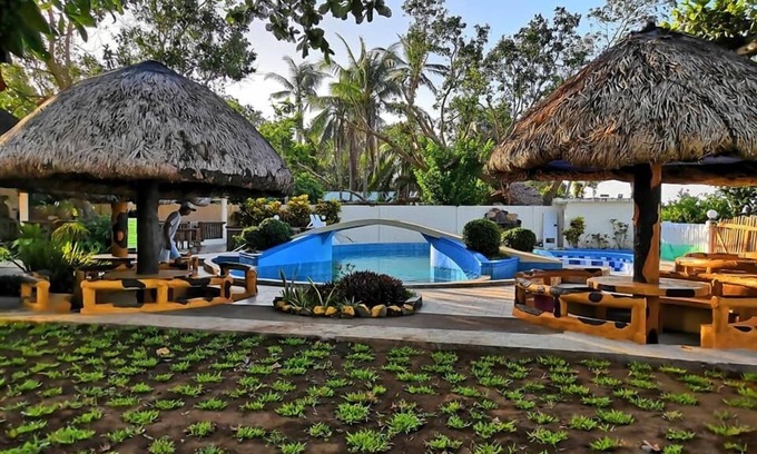 Donsol Hotel | AGM Beachfront Resort & Resto