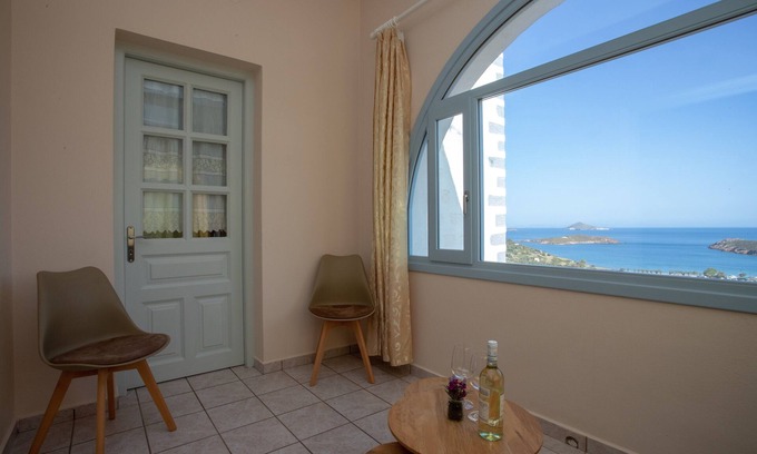 Kampos House | Agriolivadi View House