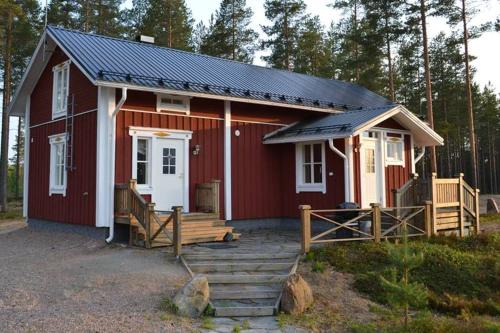 Kauhajoki Ski Chalet | Ahmalammen mökkikylä