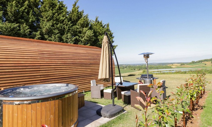 Great Witley Cottage | Ailsa Craig