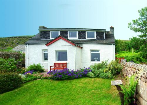 Strathcarron House | Airdaniar Cottage