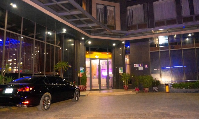 Lagos Hotel | Airport Golden Tulip Hotel.