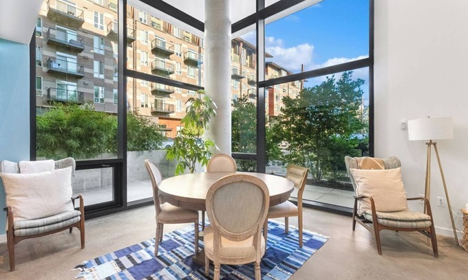 Downtown Apartment | Airy and Open Corner Loft - 92 Walkscore