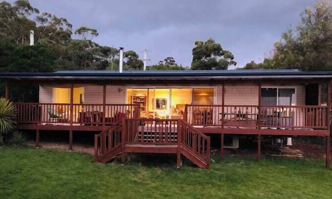 Lunawanna House | 'Aisling' Beach House