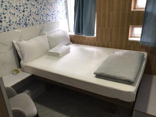 Tsim Sha Tsui House | Ajit guest house