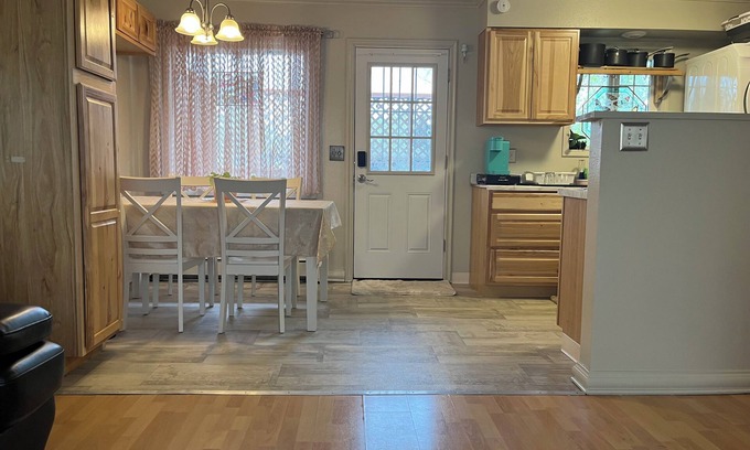 Airport Heights Community Council Apartment | AK Home Away From Home